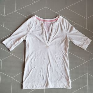 American Eagle White V-neck T-shirt